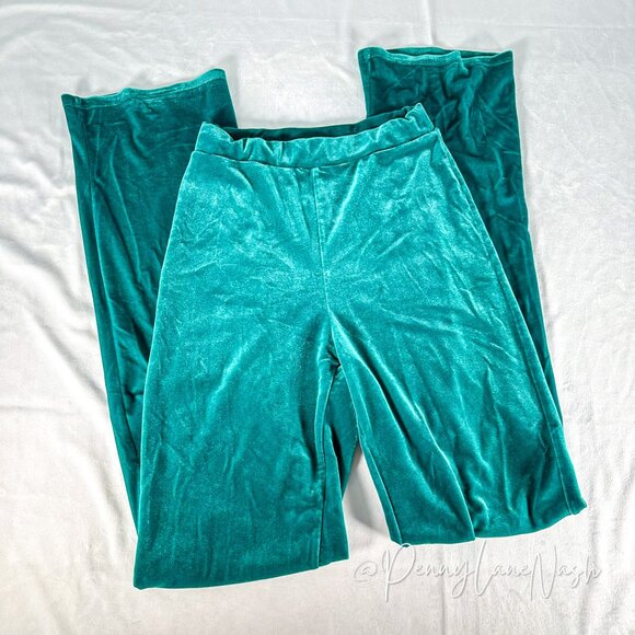 Fashion Nova Pants - Fashion Nova Velvet Flare Pants Green